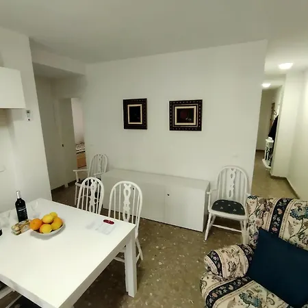 Apartmento Calle Antonio Millon Nerja