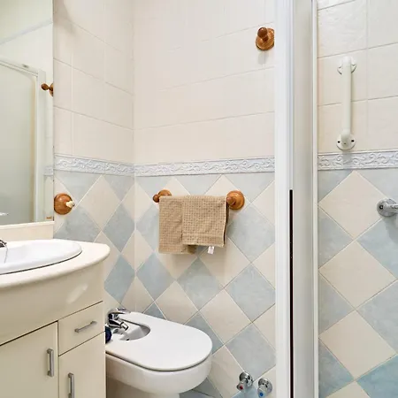 Apartmento Calle Antonio Millon * نيرخا